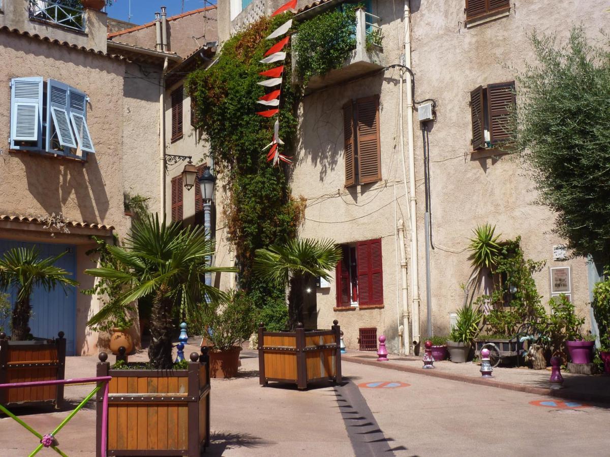 Logement Calme Proche Mer, 4 Personnes, St Aygulf Frejus Exterior photo