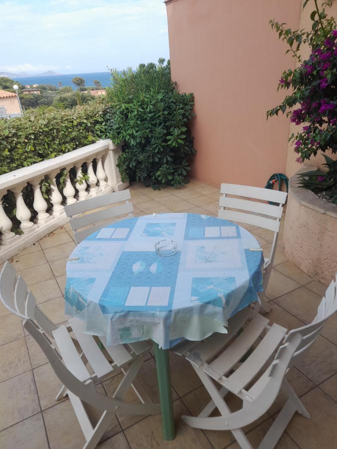 Logement Calme Proche Mer, 4 Personnes, St Aygulf Frejus Exterior photo