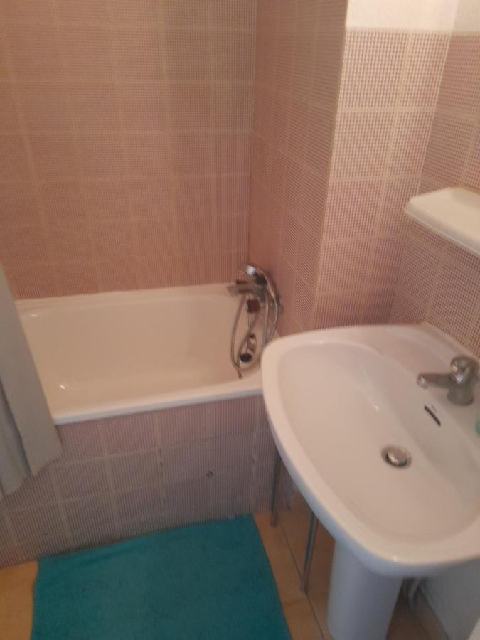 Logement Calme Proche Mer, 4 Personnes, St Aygulf Frejus Exterior photo