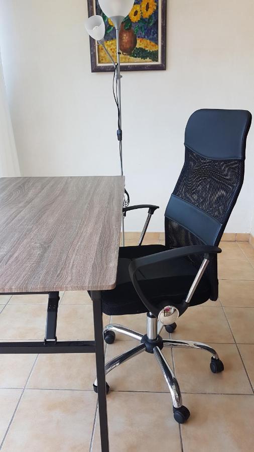Logement Calme Proche Mer, 4 Personnes, St Aygulf Frejus Exterior photo